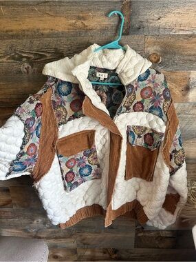 POL Vintage Patchwork Quilted Jacket in Cream, Brown, Floral